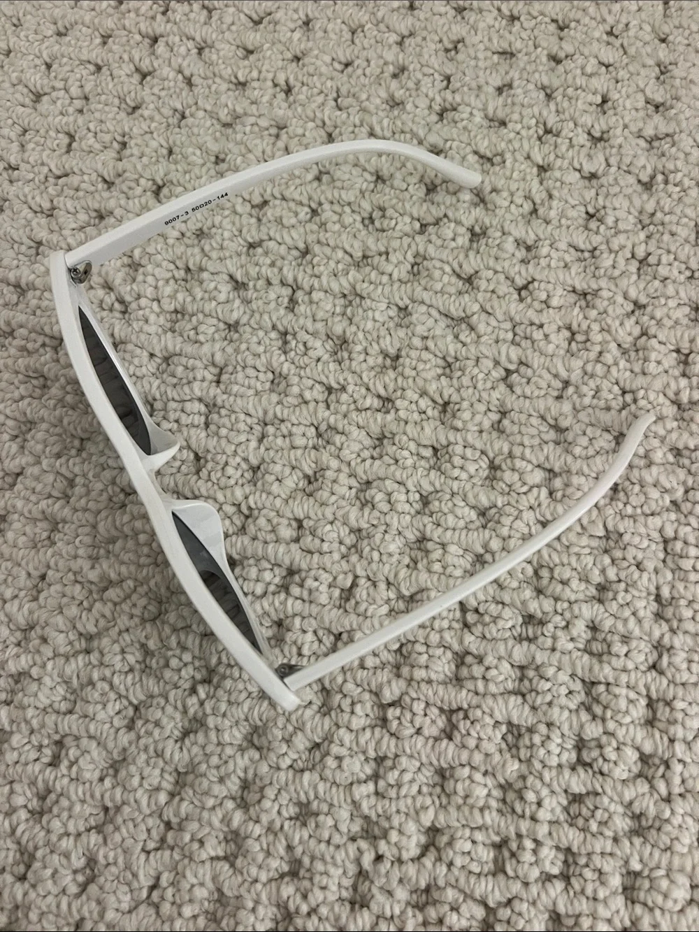 White Cat Eye Sunglasses with Black Lenses - Women Accessories